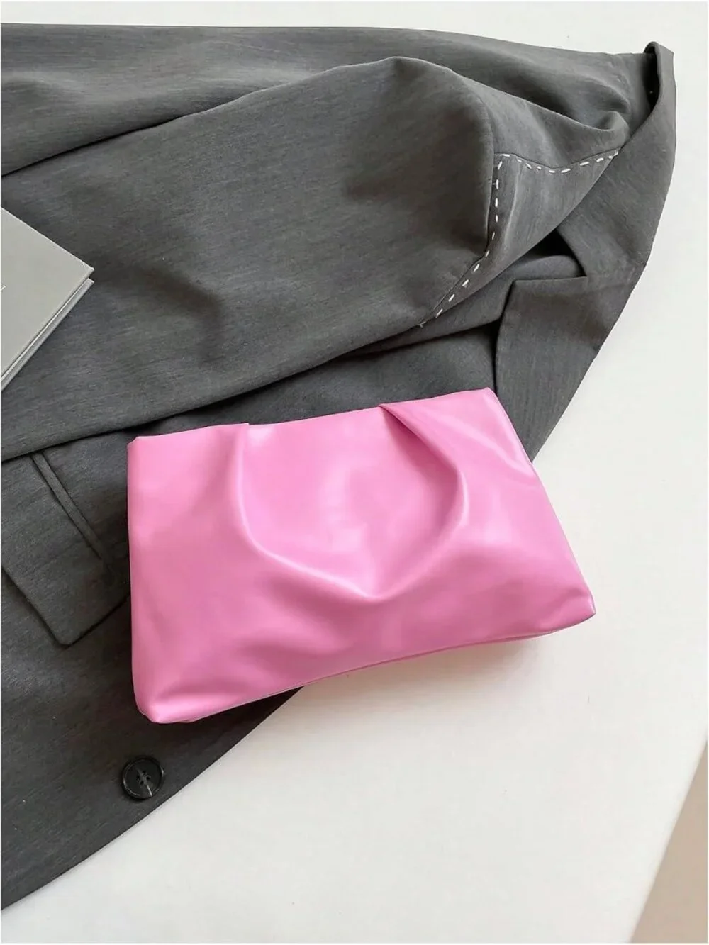 👜Women's Pink PU Leather Clutch Purses Small Zipper Elegant Ruched Handbag